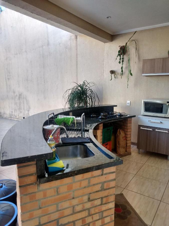 Edicula Com Um Quarto Banheiro E Piscina E Lazer Foz do Iguaçu Exterior foto